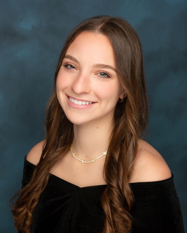 Pine Crest Upper School Student Receives 2023 Silver Knight Award