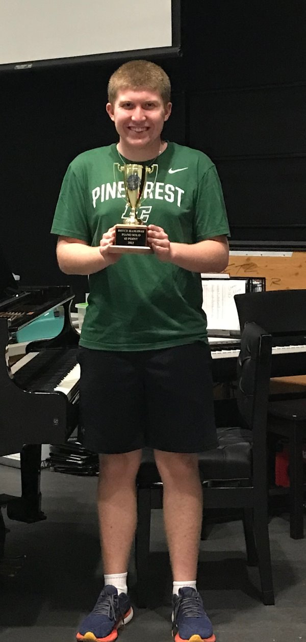 Pine Crest Upper School Pianist Recognized for Solo 