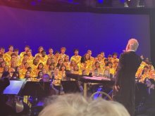 Pine Crest Upper School Chorus Performs at Disney World Candlelight Processional