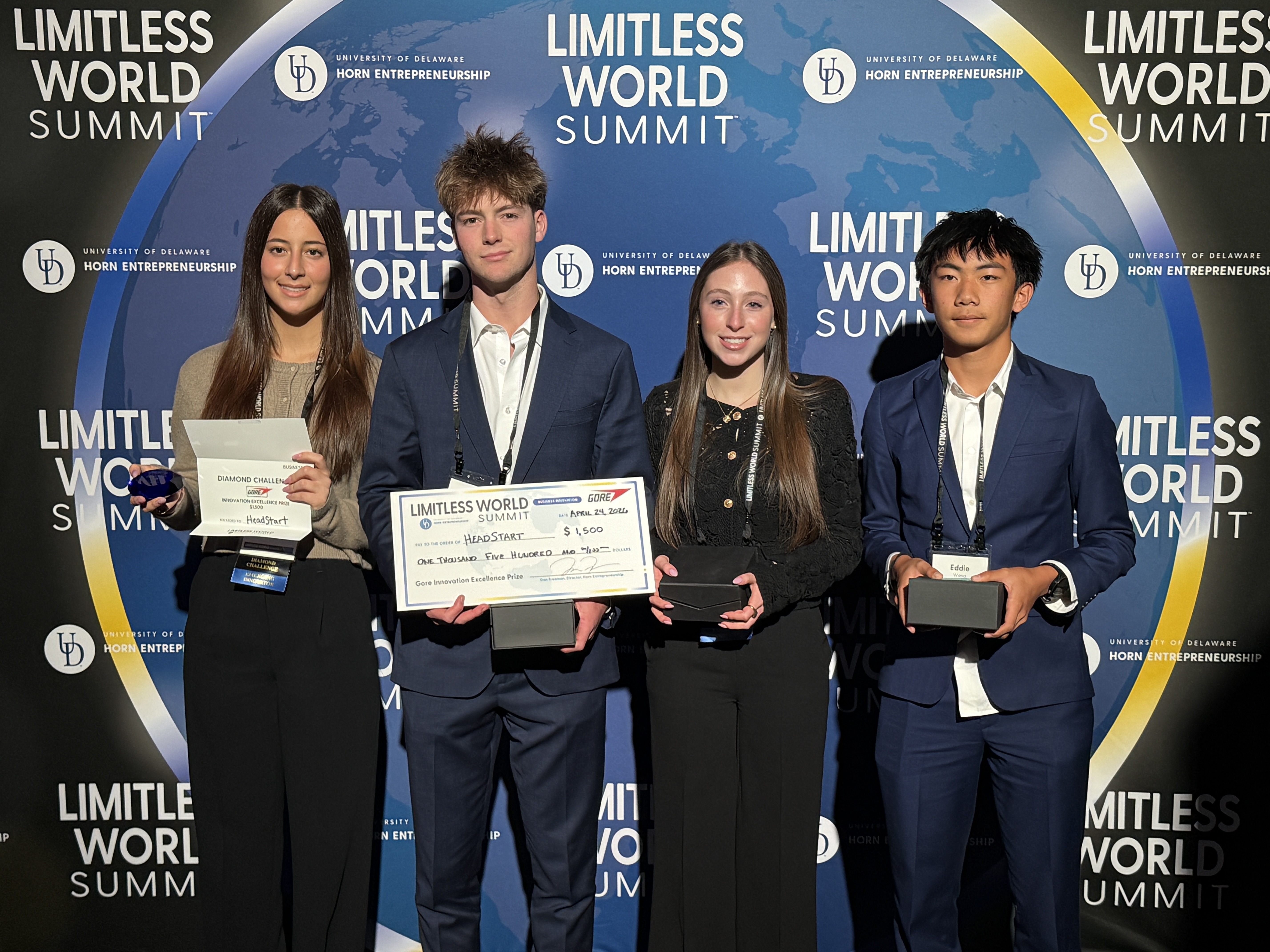 Pine Crest Upper School Social Entrepreneurship Students Compete at Diamond Challenge Limitless Worl