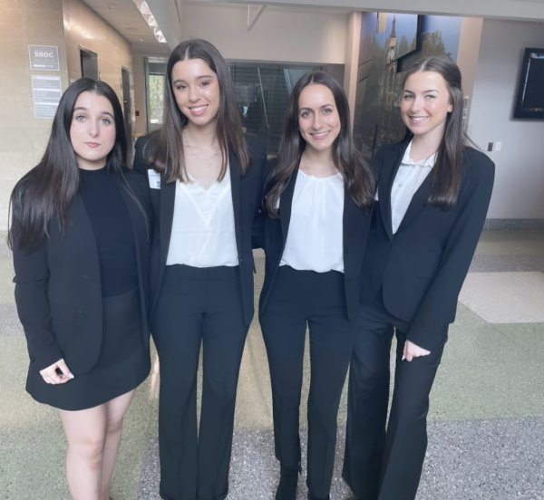 Pine Crest Upper School Students Compete at Diamond Challenge