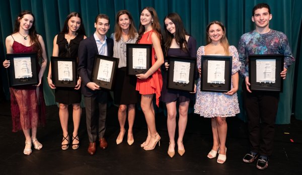 Pine Crest Upper School Students Receive Founder’s Council Recognition
