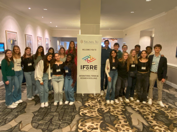Pine Crest Upper School Science Research Students Present at IFoRE Conference