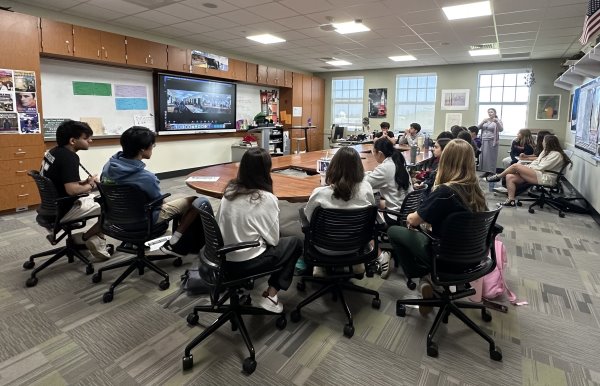 Pine Crest Upper School English Students Connect with Peers in Kenya
