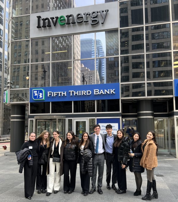 Pine Crest Upper School Entrepreneurship Seniors Visit Invenergy and Polsky Centers