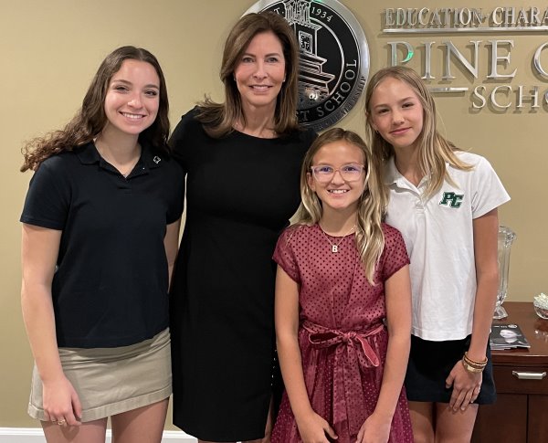 Pine Crest School Students Receive 2022 Pinnacle Awards