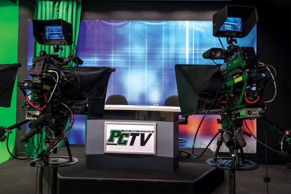 Pine Crest Upper School Broadcasting Students Inducted into STN Honor Society