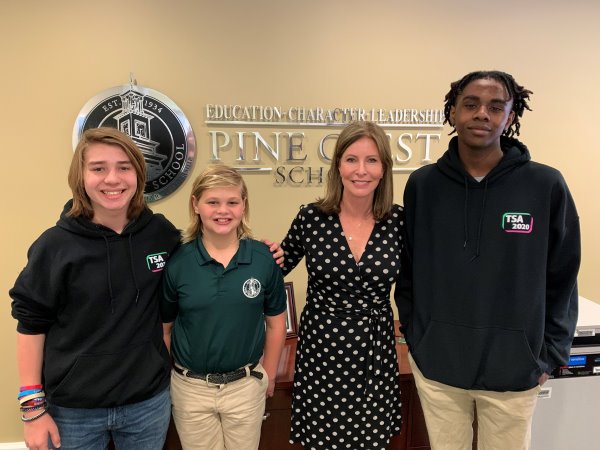 Pine Crest School Students Receive 2020 Pinnacle Awards